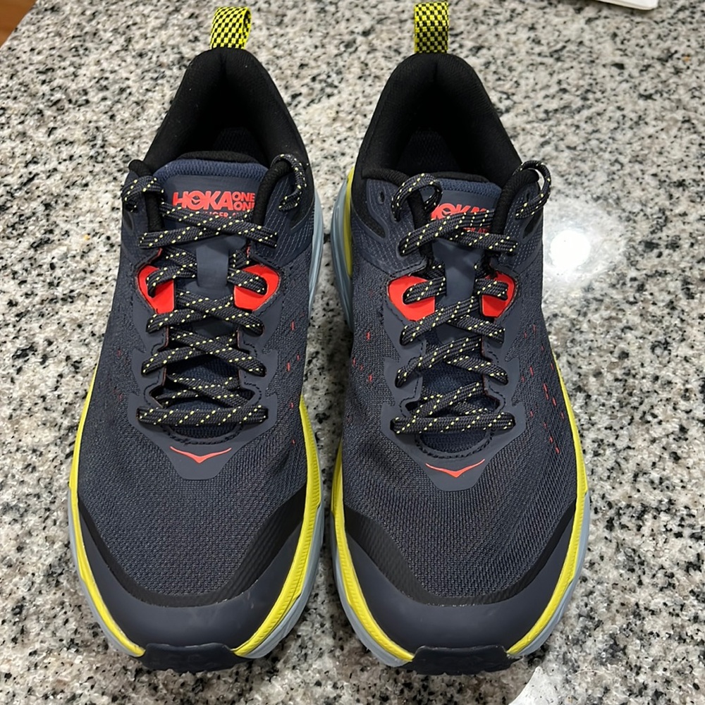 Hoka Challenger ATR 6 8D
